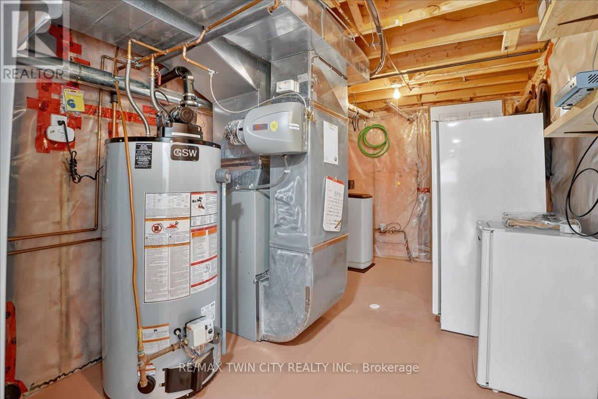 166 Bridgewater Crescent, Waterloo, Ontario  N2T 2M1 - Photo 43 - X12551768