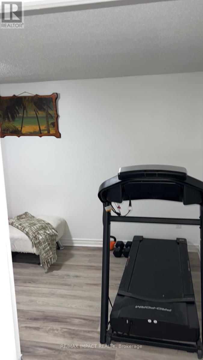 17 - 285 Bluevale Street N, Waterloo, Ontario  N2J 4L8 - Photo 12 - X12551782