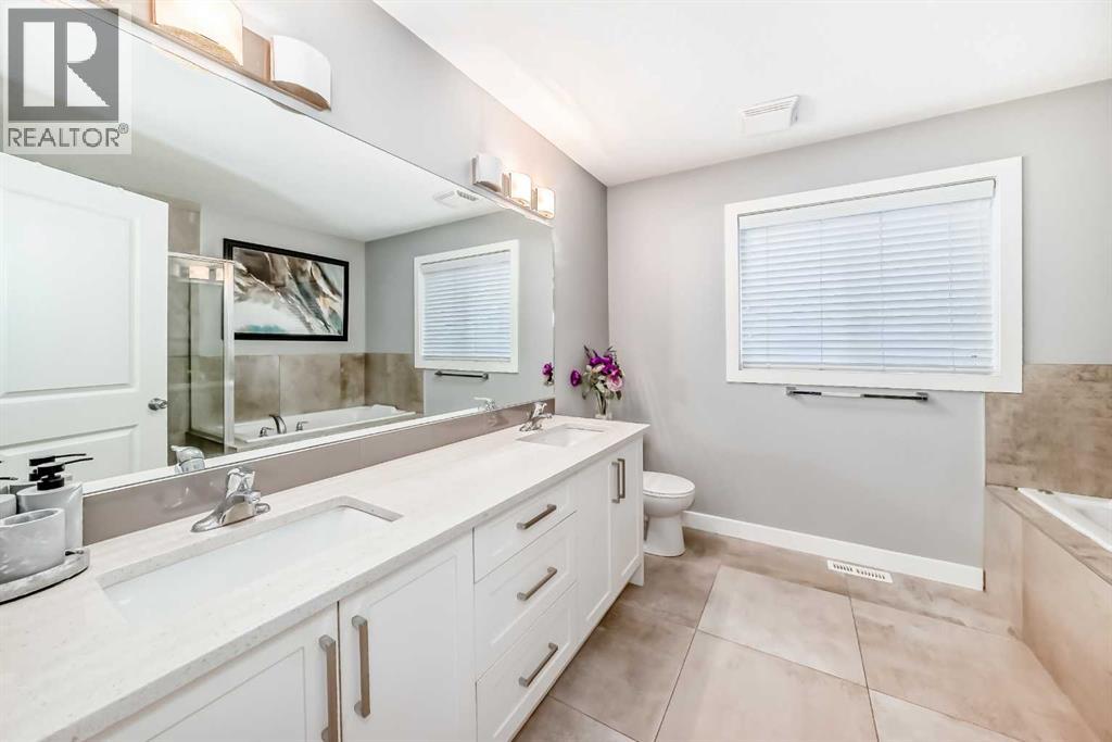 512 Baysprings Lane Sw, Airdrie, Alberta  T4B 3X8 - Photo 21 - A2270941