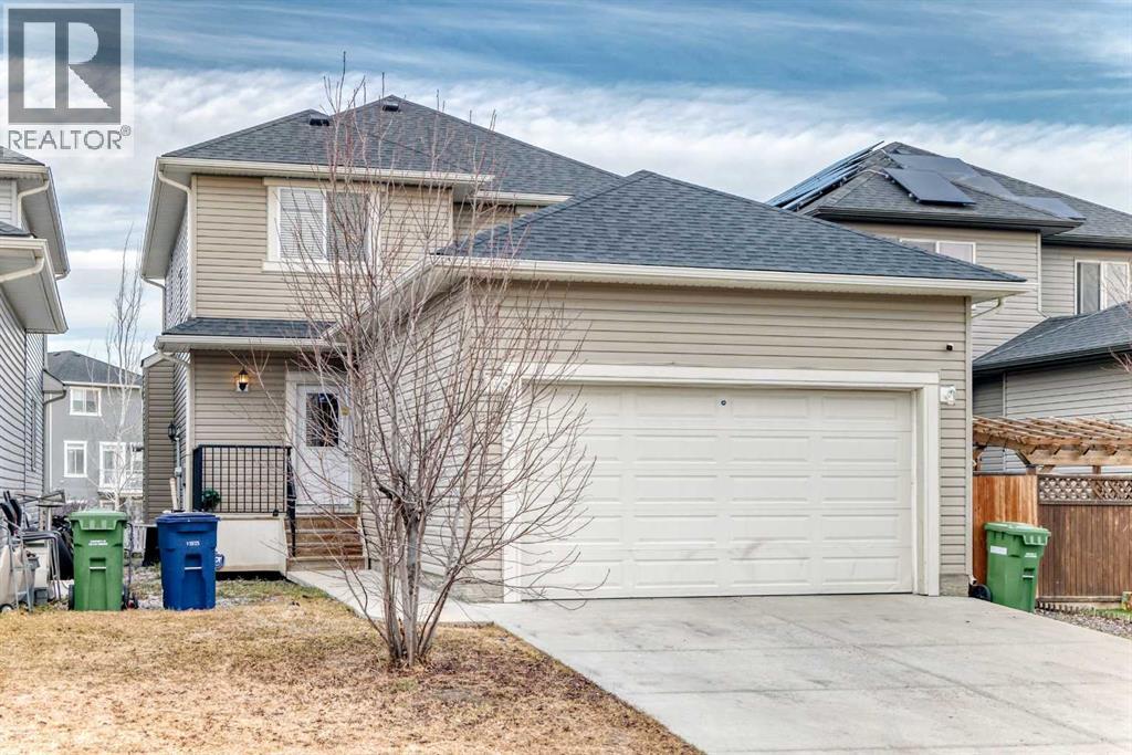 512 Baysprings Lane Sw, Airdrie, Alberta  T4B 3X8 - Photo 2 - A2270941