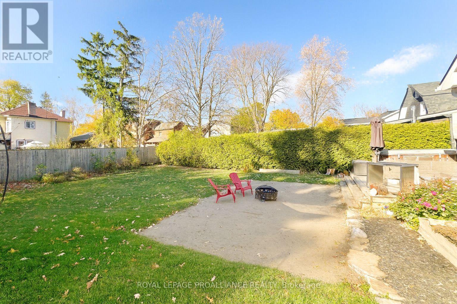 212 Foster Avenue, Belleville, Ontario K8N 3R2 - Photo 32 - X12551546