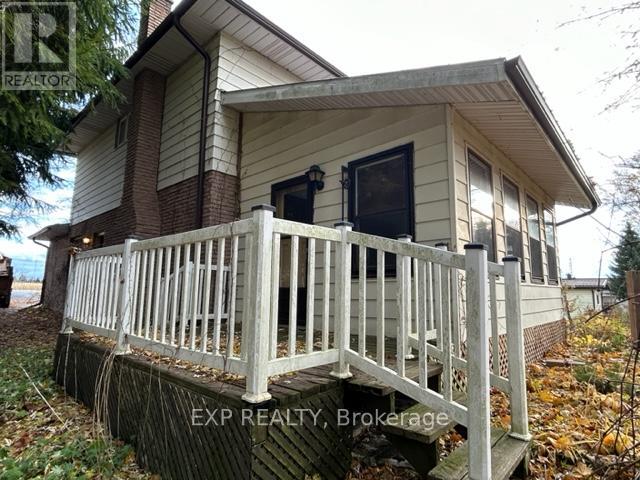 7422 Road 164 Road, North Perth, Ontario N0G 1B0 - Photo 29 - X12545844