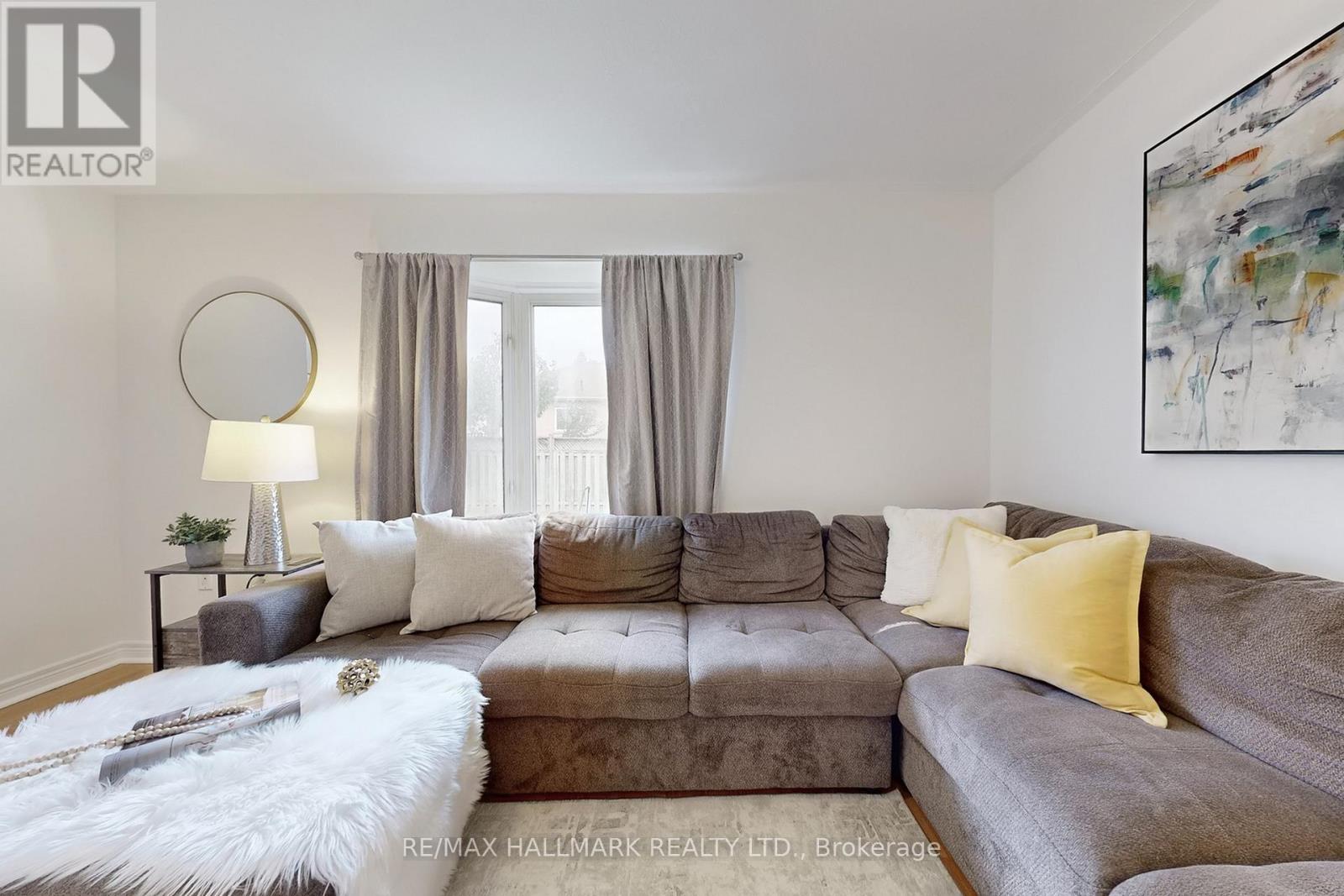 148 Fairwood Drive, Georgina, Ontario L4P 3Y2 - Photo 6 - N12481291