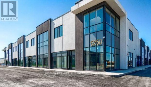 13 - 5250 SOLAR DRIVE, Mississauga, Ontario