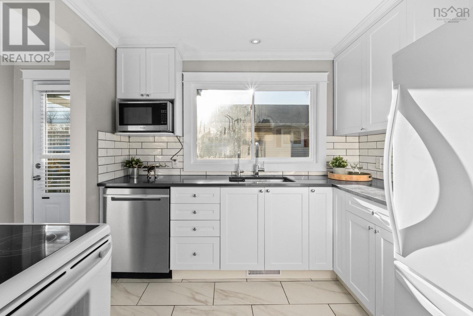 38 Swan Crescent, Halifax, Nova Scotia  B3M 1T6 - Photo 11 - 202527787