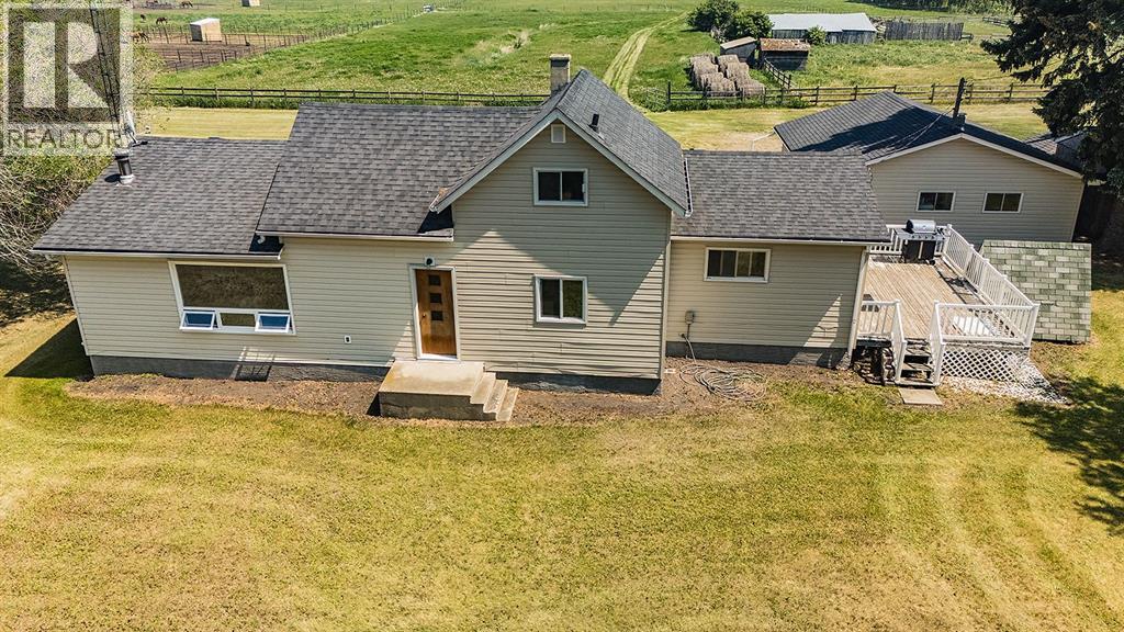 424055 Hwy 2a, Rural Ponoka County, Alberta  T0C 0Y0 - Photo 2 - A2241927