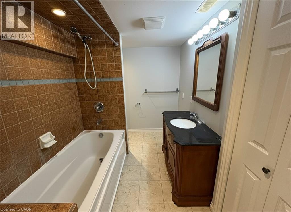 126 Park Street N, Hamilton, Ontario  L8P 3E8 - Photo 16 - 40785783