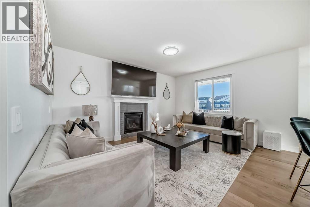 219 Chelsea Heath, Chestermere, Alberta  T1X 2N5 - Photo 7 - A2266646