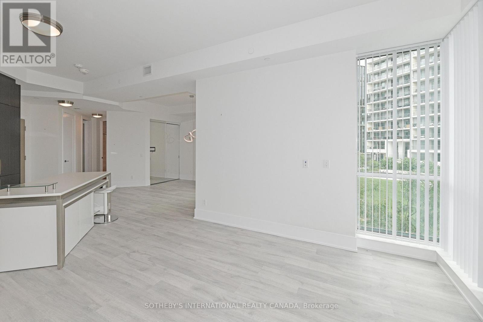 217 - 1 Edgewater Drive, Toronto, Ontario  M5A 0L1 - Photo 3 - C12551800