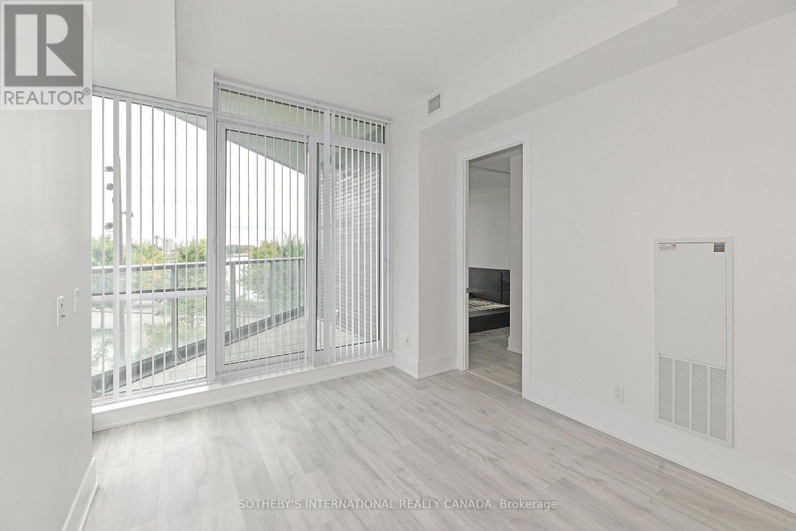 217 - 1 Edgewater Drive, Toronto, Ontario  M5A 0L1 - Photo 4 - C12551800