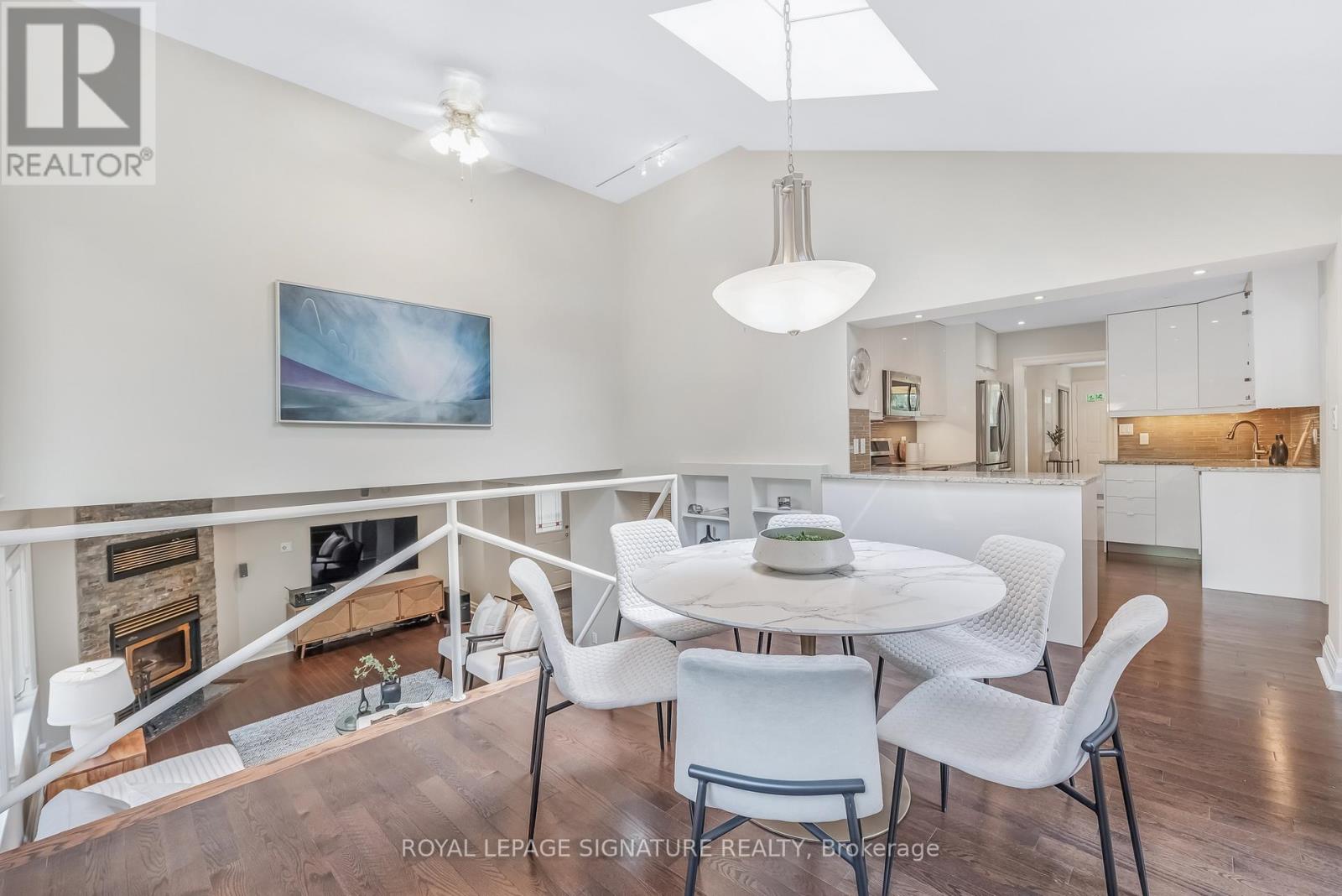 16 Revcoe Drive, Toronto, Ontario  M2M 2B8 - Photo 13 - C12551868