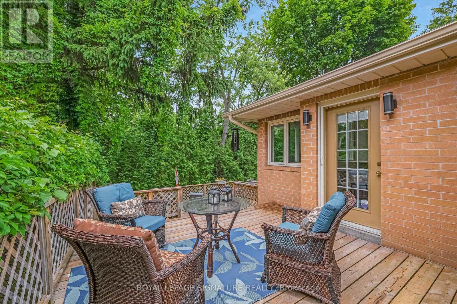 16 Revcoe Drive, Toronto, Ontario  M2M 2B8 - Photo 28 - C12551868