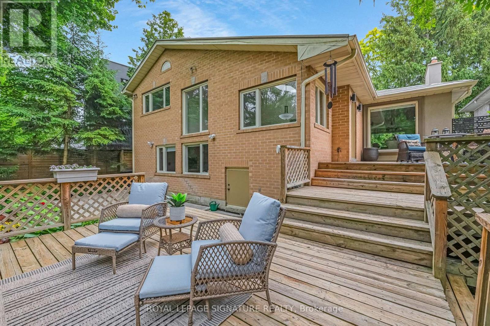 16 Revcoe Drive, Toronto, Ontario  M2M 2B8 - Photo 30 - C12551868