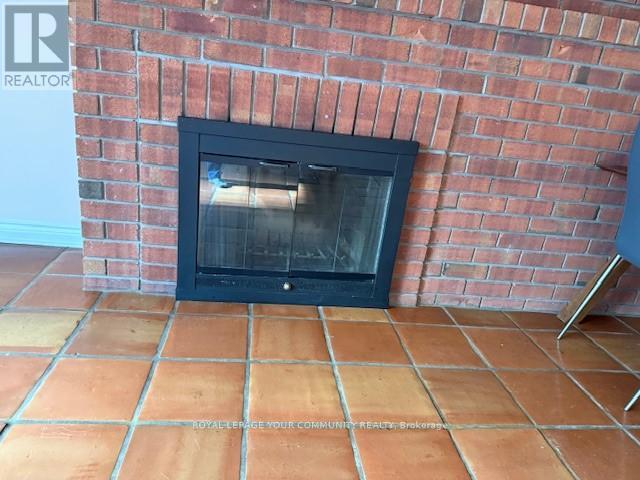 32 Irwin Avenue, Toronto, Ontario  M4Y 1L2 - Photo 6 - C12551924