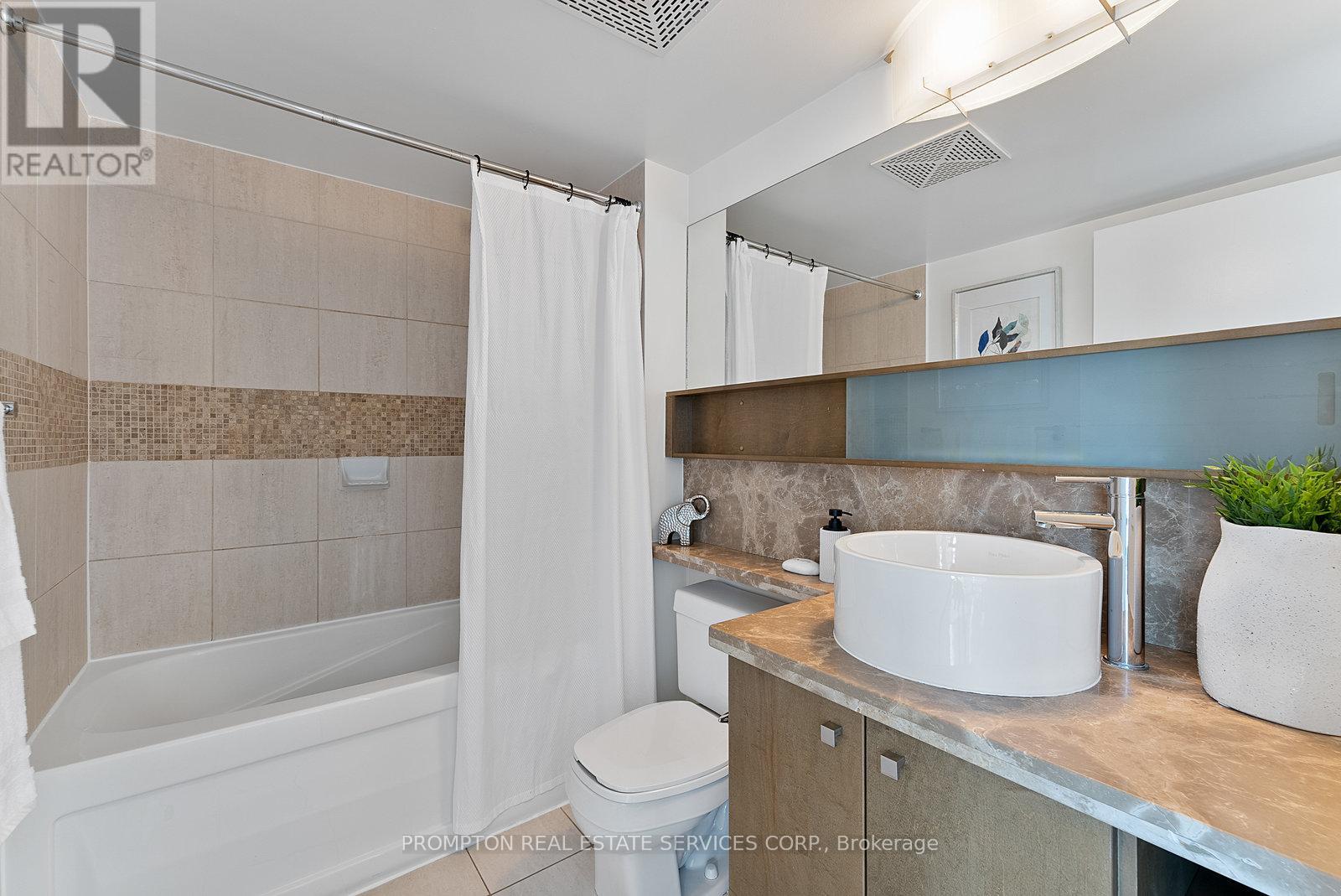 4806 - 11 Brunel Court, Toronto, Ontario  M5V 3Y3 - Photo 25 - C12551934