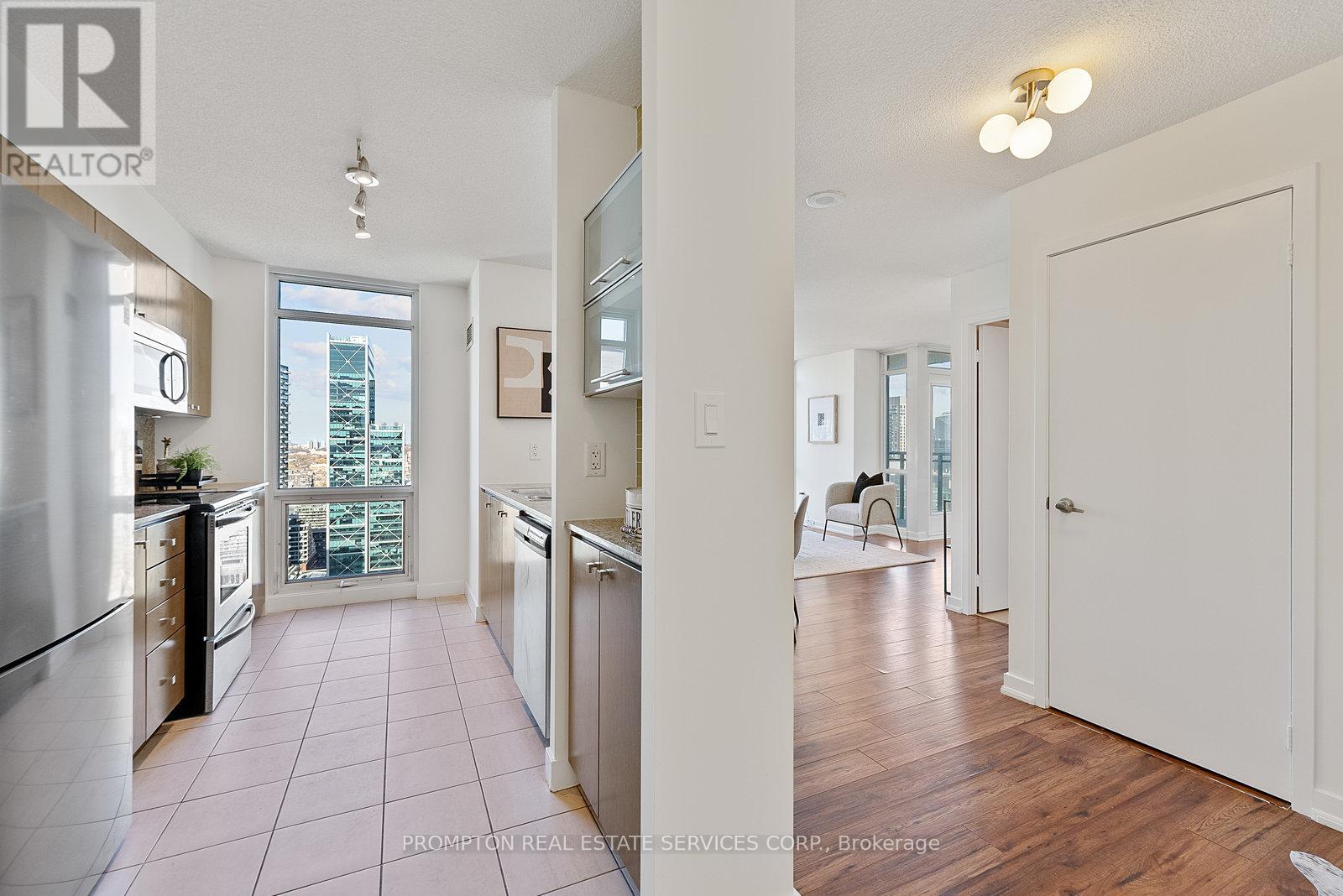 4806 - 11 Brunel Court, Toronto, Ontario  M5V 3Y3 - Photo 3 - C12551934