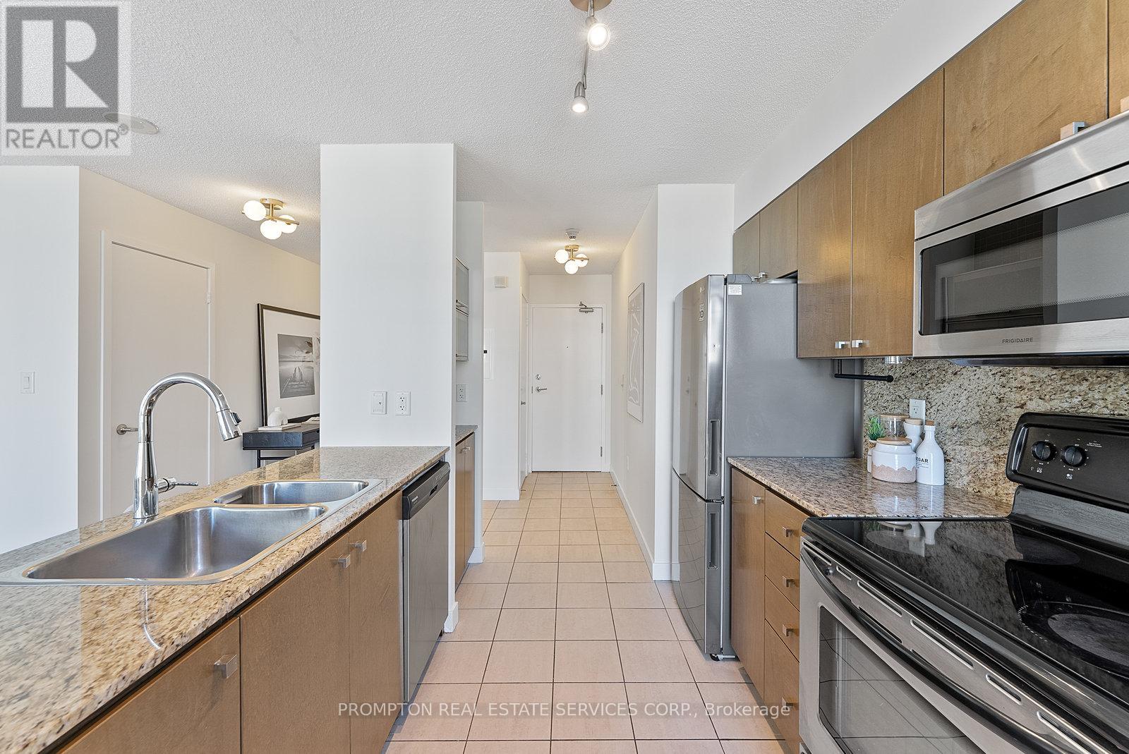 4806 - 11 Brunel Court, Toronto, Ontario  M5V 3Y3 - Photo 7 - C12551934