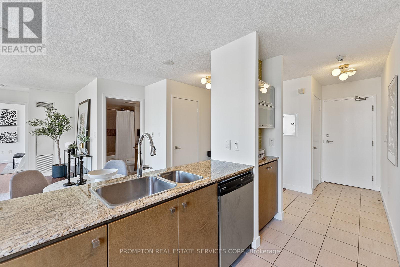 4806 - 11 Brunel Court, Toronto, Ontario  M5V 3Y3 - Photo 8 - C12551934