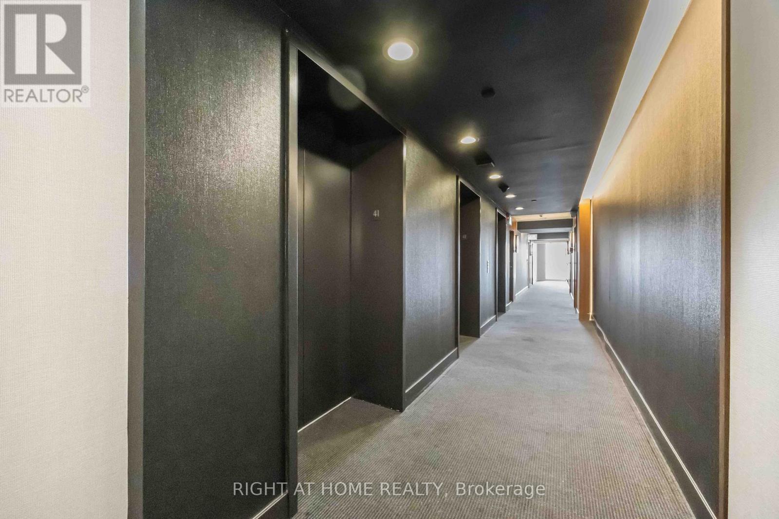 4109 - 85 Queens Wharf Road, Toronto, Ontario  M5V 0J9 - Photo 7 - C12551956