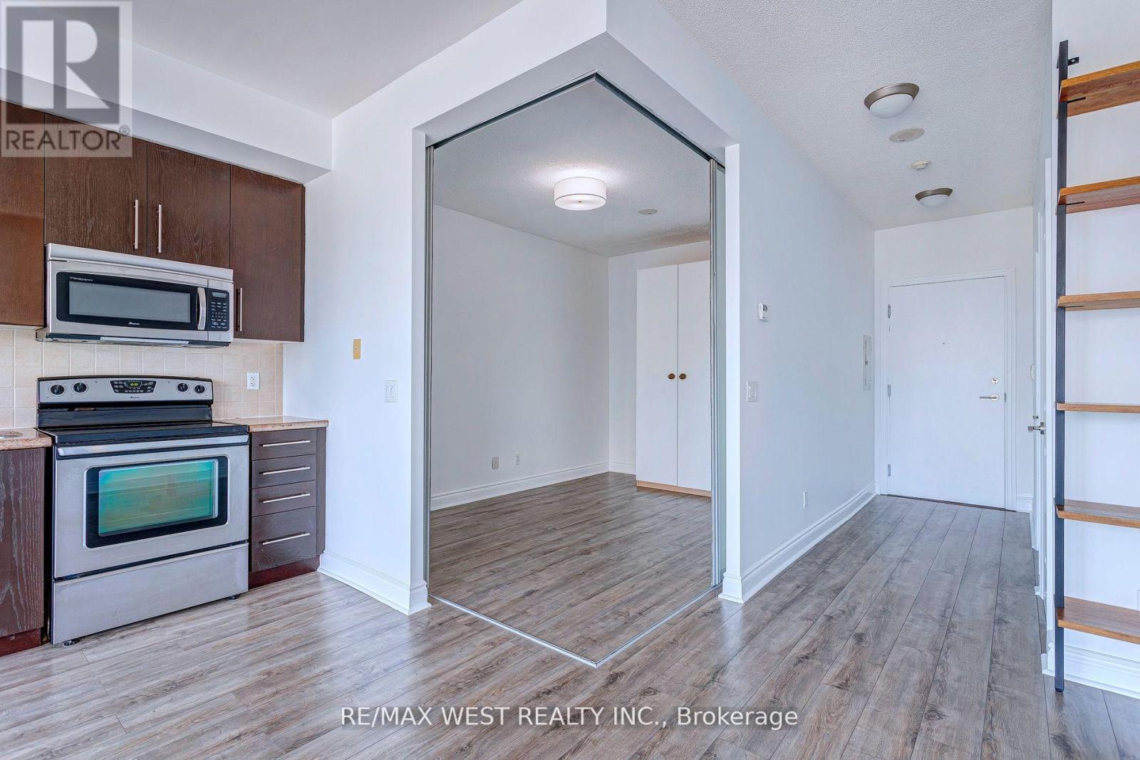 2008 - 90 Stadium Road, Toronto, Ontario  M5V 3W5 - Photo 12 - C12532404