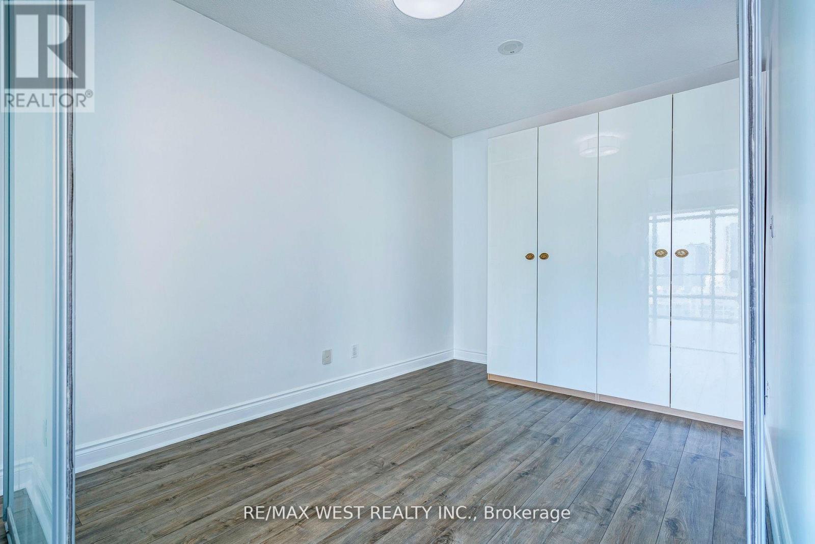 2008 - 90 Stadium Road, Toronto, Ontario  M5V 3W5 - Photo 13 - C12532404