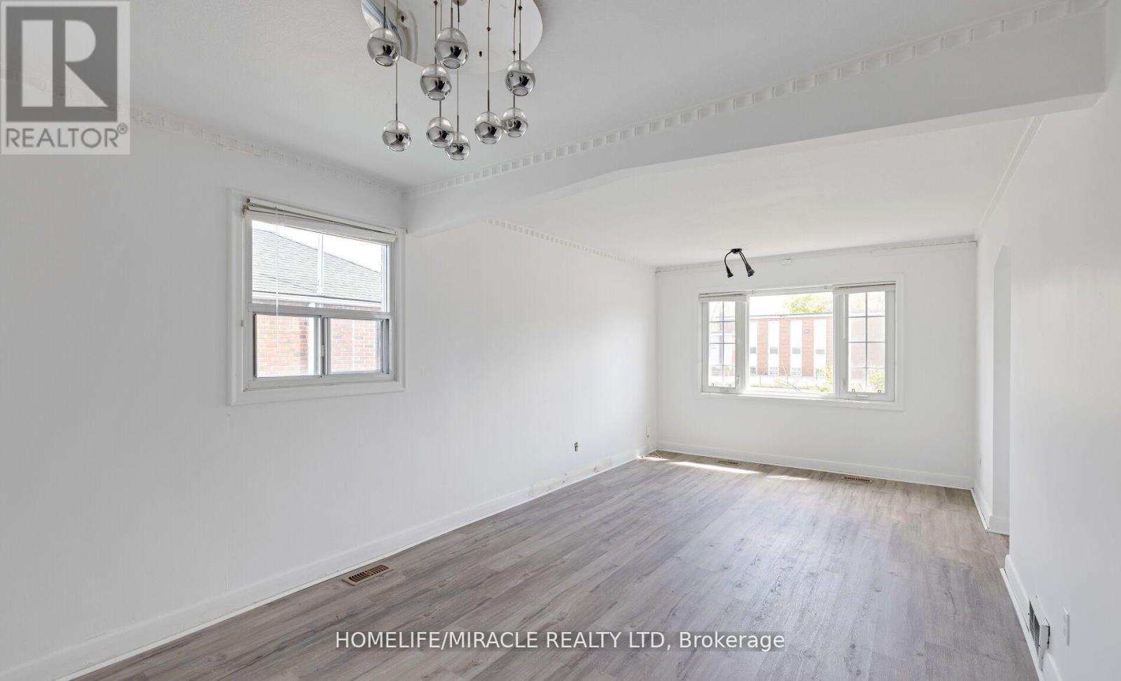 Main - 1340 Warden Avenue, Toronto, Ontario  M1R 2R8 - Photo 13 - E12551790