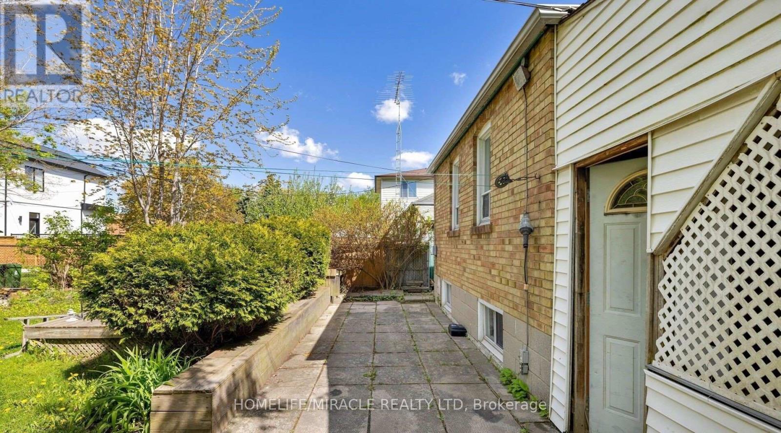 Main - 1340 Warden Avenue, Toronto, Ontario  M1R 2R8 - Photo 6 - E12551790