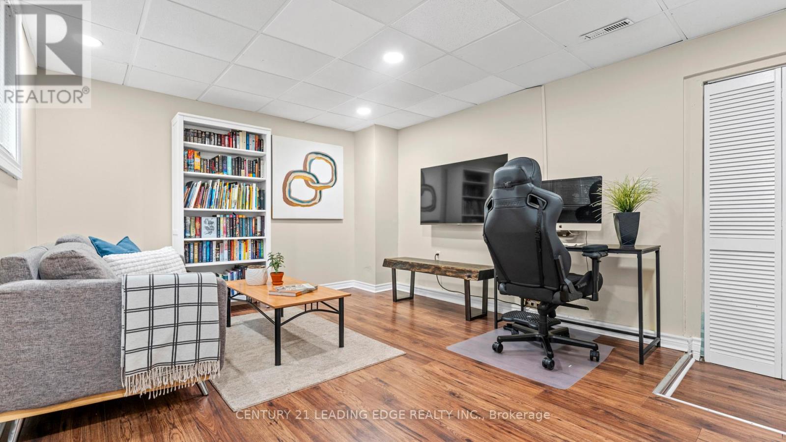 330 Sparrow Circle, Pickering, Ontario  L1V 6Y3 - Photo 19 - E12551926