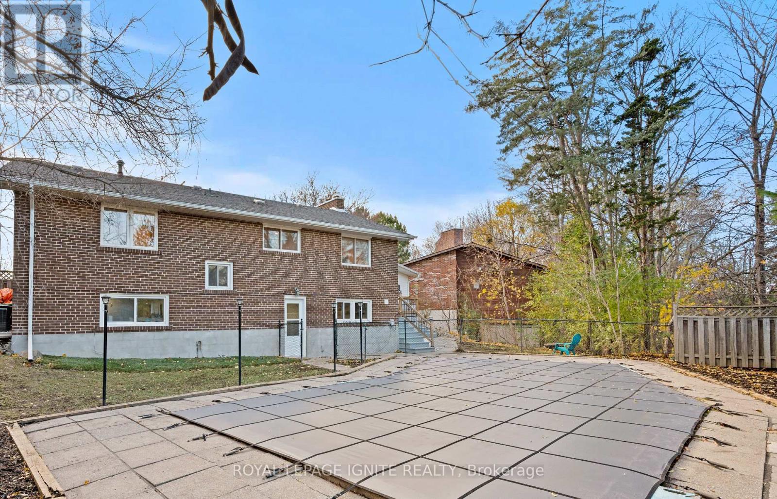 7 Isherwood Court, Mississauga, Ontario  L5M 1E6 - Photo 37 - W12549540