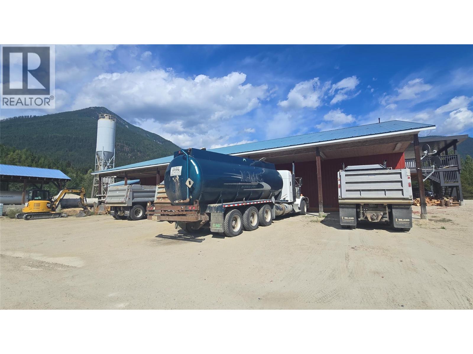 1500 Hot Springs Road, Nakusp, British Columbia  V0G 1R0 - Photo 18 - 10369454