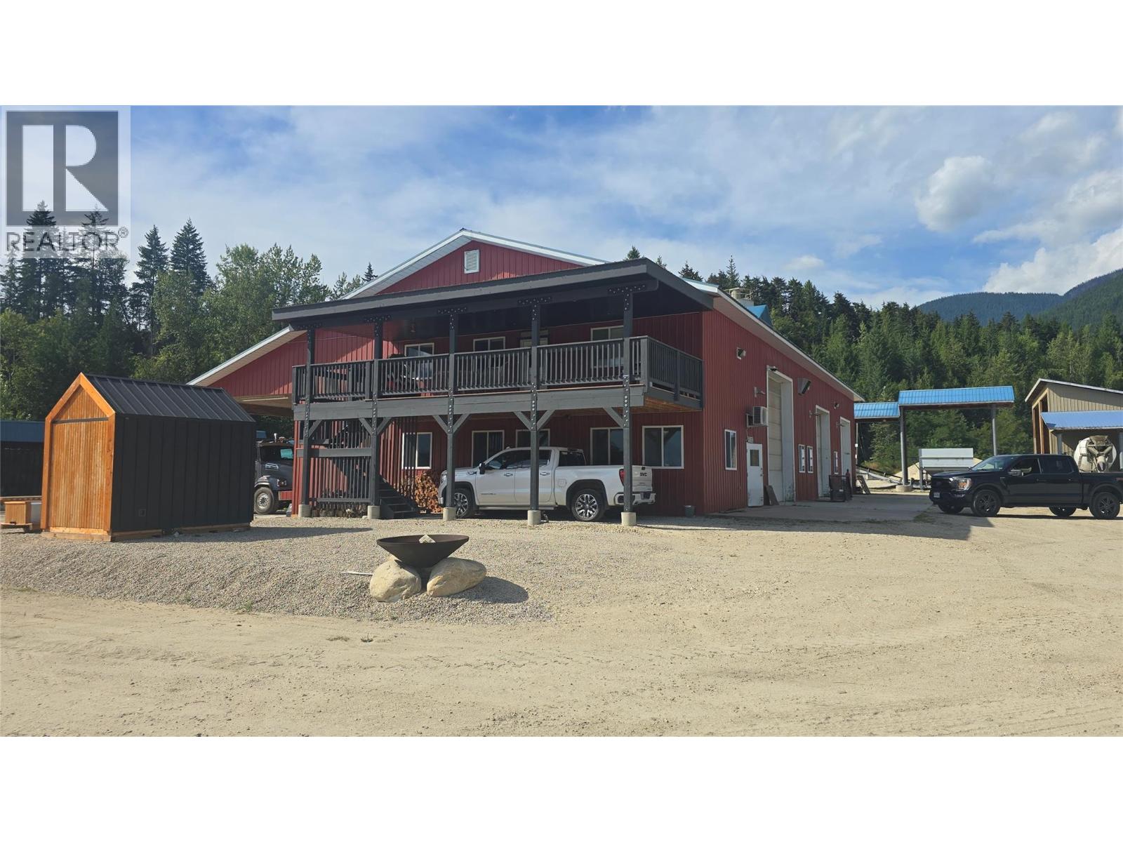 1500 Hot Springs Road, Nakusp, British Columbia  V0G 1R0 - Photo 4 - 10369454