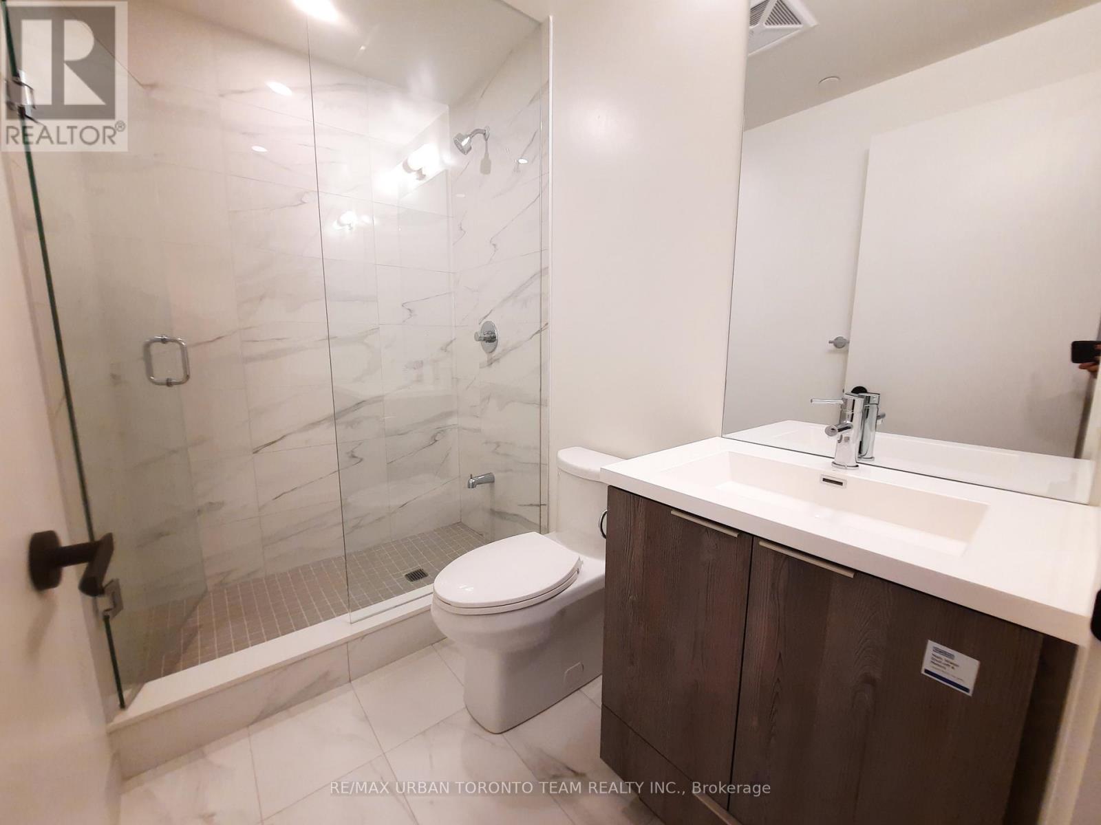 1707 - 8 Interchange Way, Vaughan, Ontario  L4K 5Z7 - Photo 11 - N12551784