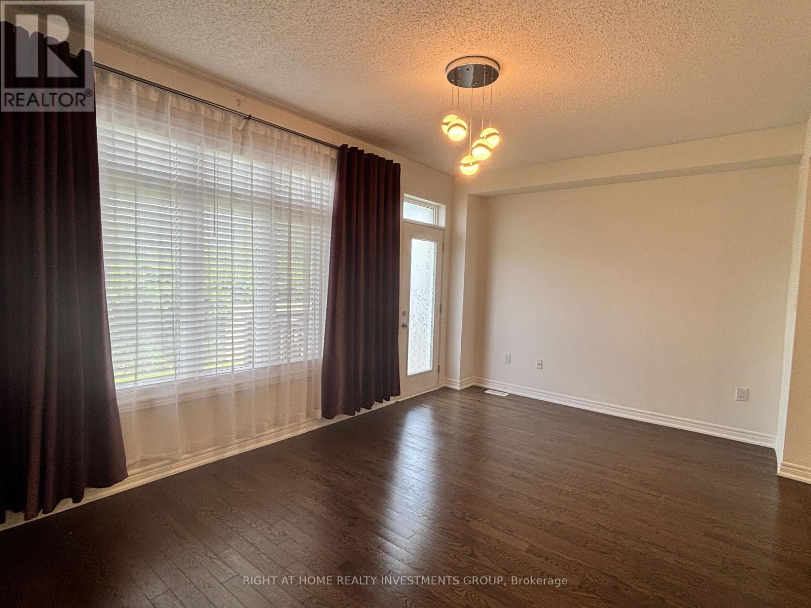 74 Beechborough Crescent, East Gwillimbury, Ontario  L9N 0N9 - Photo 7 - N12551788