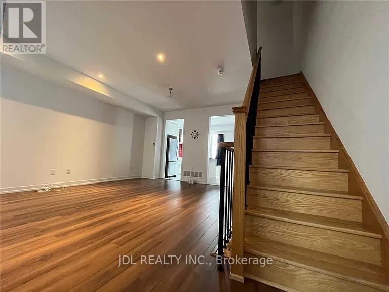 302 Clay Stones Street, Newmarket, Ontario  L3X 0M1 - Photo 14 - N12551832