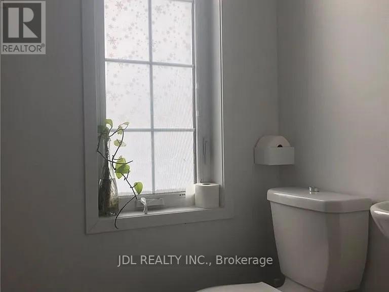 302 Clay Stones Street, Newmarket, Ontario  L3X 0M1 - Photo 15 - N12551832