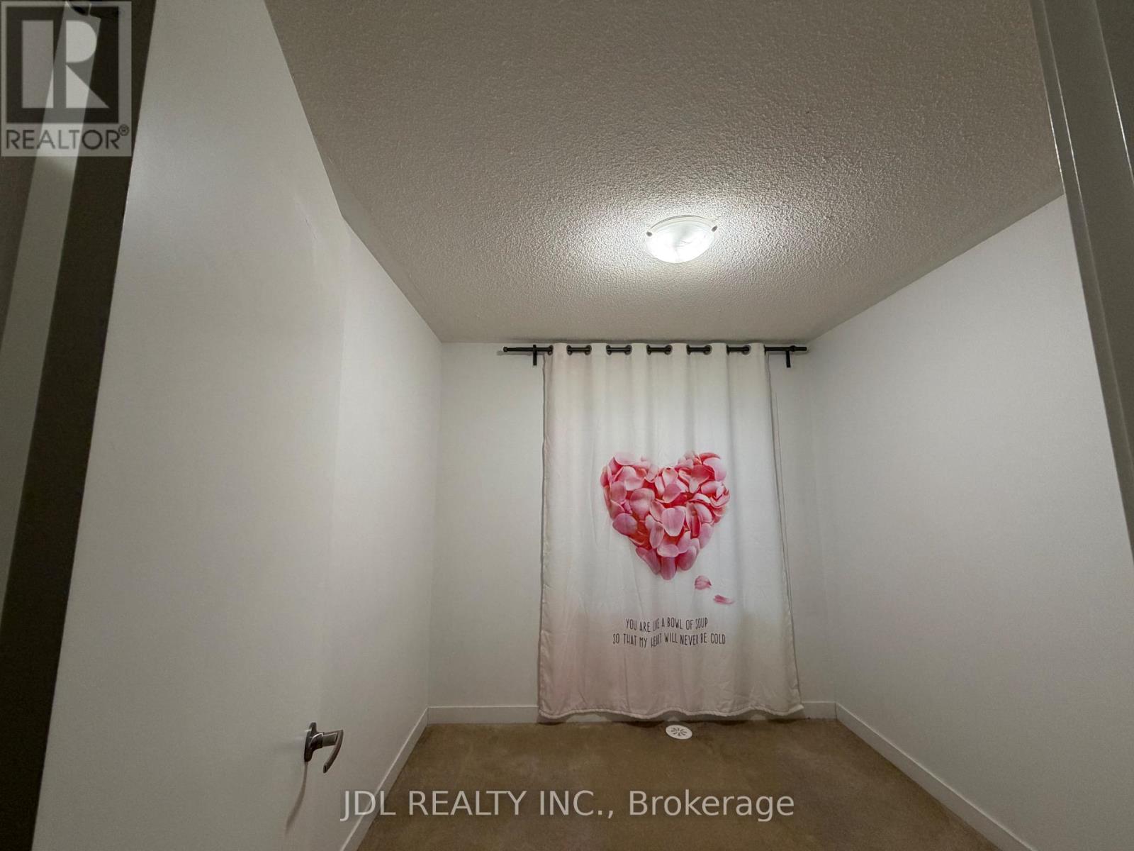 302 Clay Stones Street, Newmarket, Ontario  L3X 0M1 - Photo 6 - N12551832