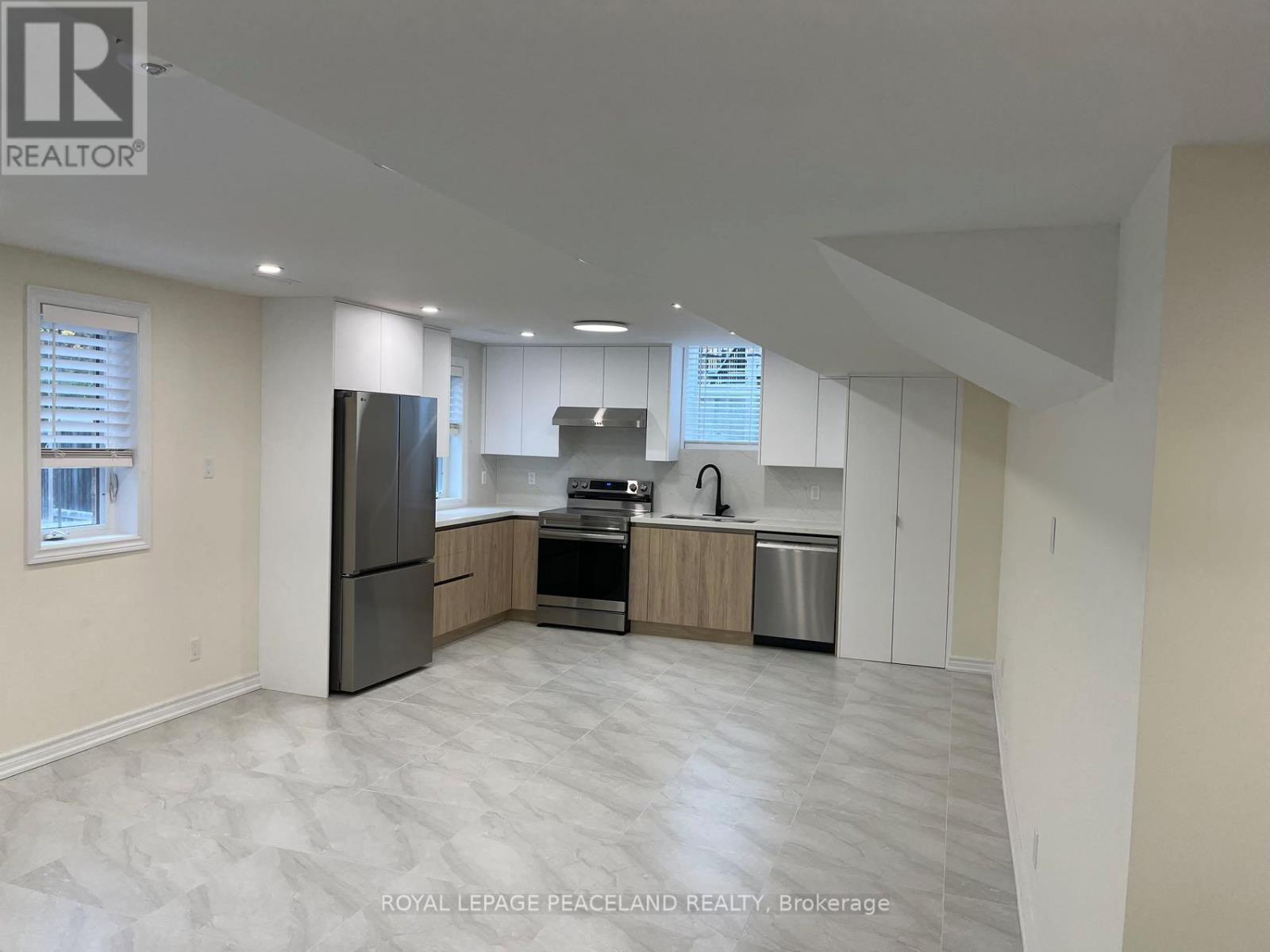 Bsmt - 1300 Mccron Crescent, Newmarket, Ontario  L3X 0A1 - Photo 4 - N12551848