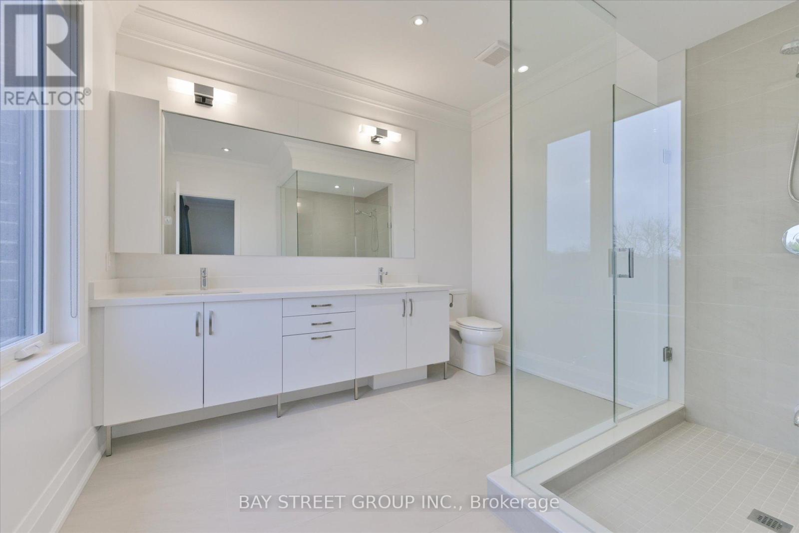 Th3 - 384 Highway 7 E, Richmond Hill, Ontario  L4B 0G5 - Photo 10 - N12551876