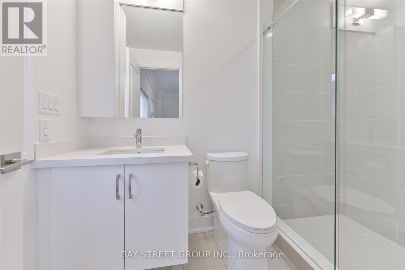 Th3 - 384 Highway 7 E, Richmond Hill, Ontario  L4B 0G5 - Photo 17 - N12551876