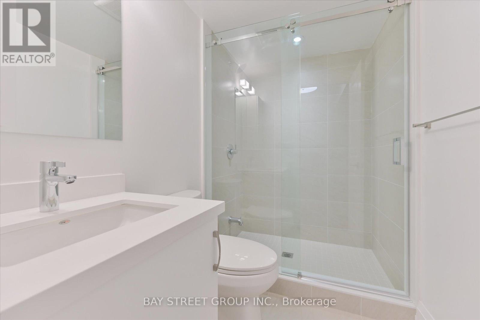 Th3 - 384 Highway 7 E, Richmond Hill, Ontario  L4B 0G5 - Photo 19 - N12551876