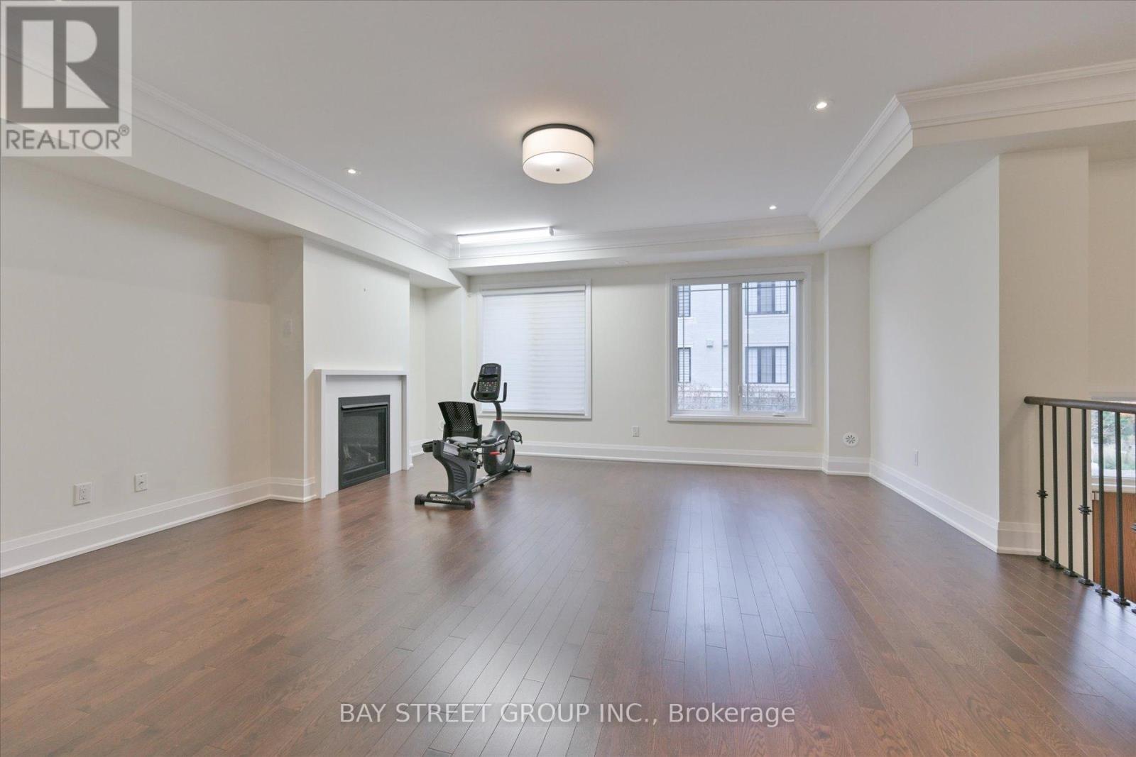 Th3 - 384 Highway 7 E, Richmond Hill, Ontario  L4B 0G5 - Photo 4 - N12551876