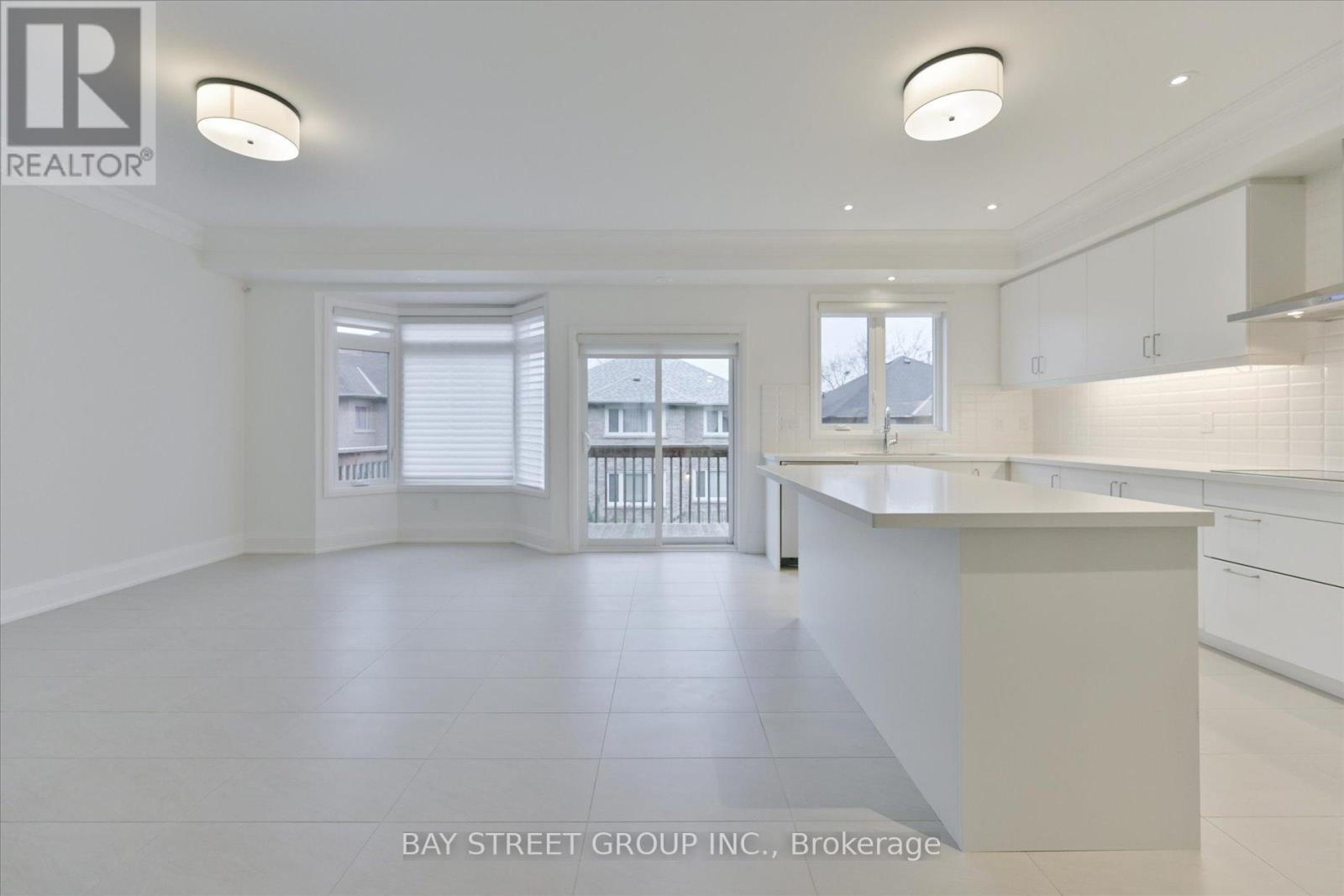 Th3 - 384 Highway 7 E, Richmond Hill, Ontario  L4B 0G5 - Photo 6 - N12551876