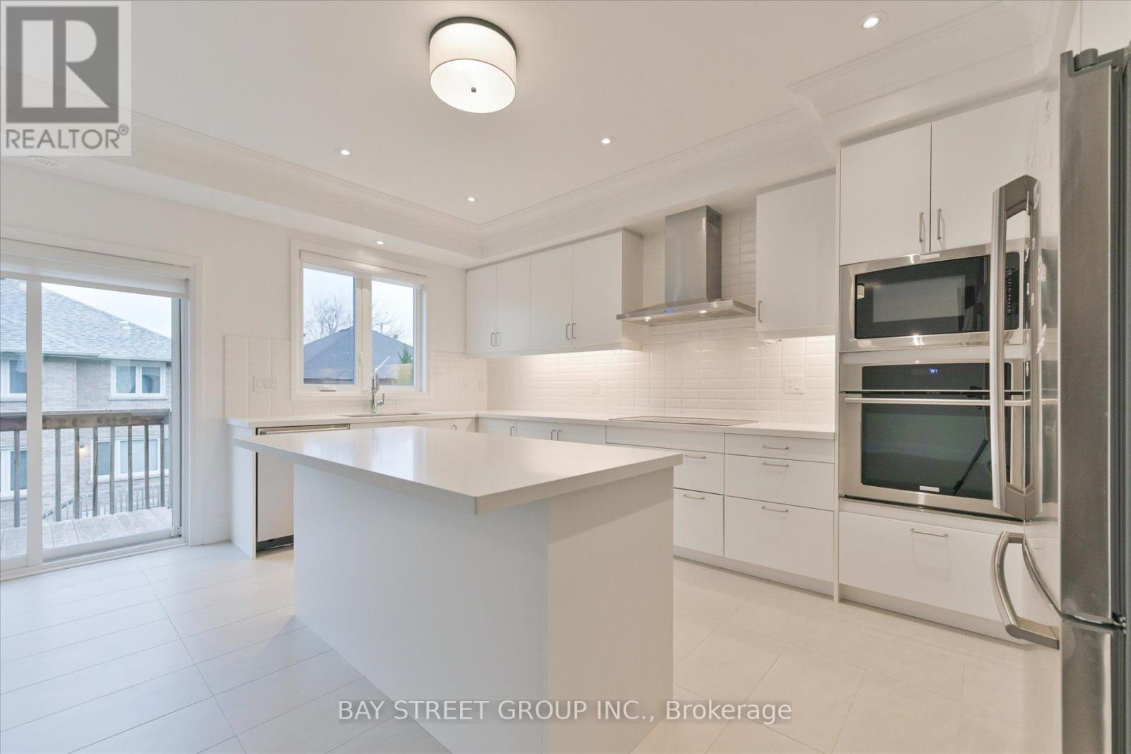 Th3 - 384 Highway 7 E, Richmond Hill, Ontario  L4B 0G5 - Photo 7 - N12551876