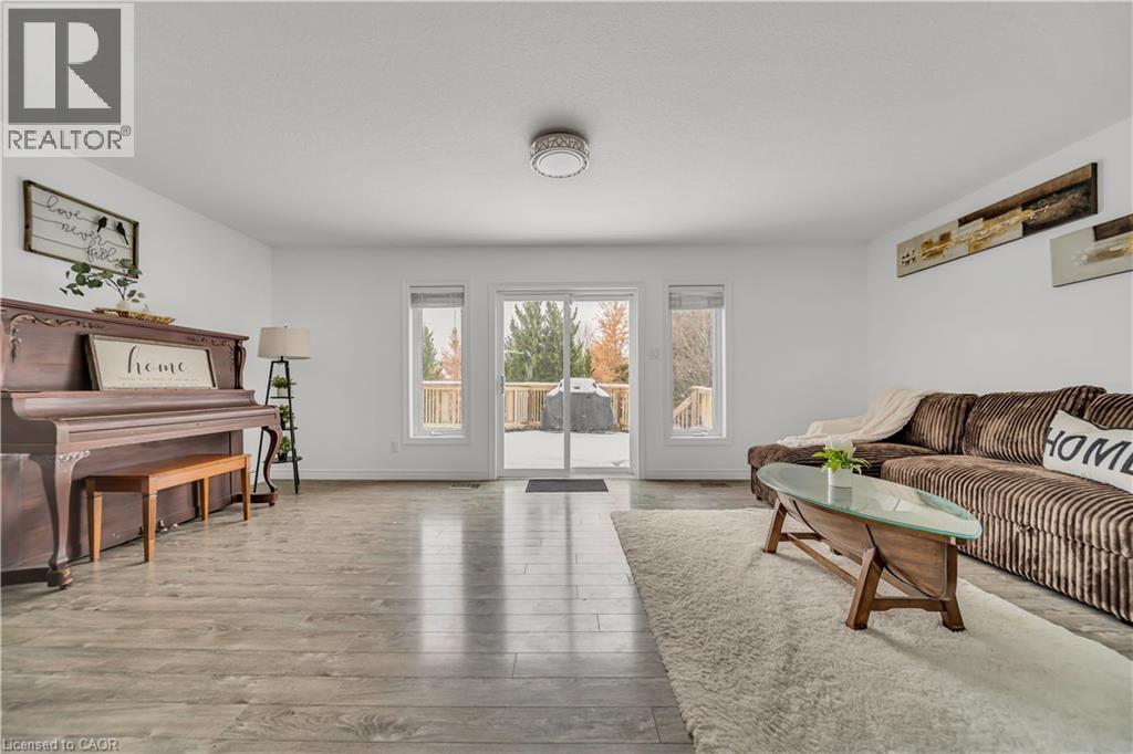 35 Templewood Drive, Kitchener, Ontario  N2R 1K9 - Photo 9 - 40787318