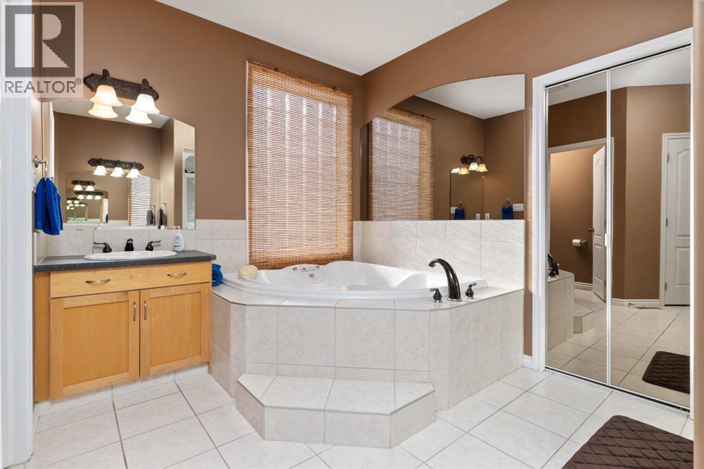 5315 60 Street, Camrose, Alberta  T4V 4L2 - Photo 21 - A2271112