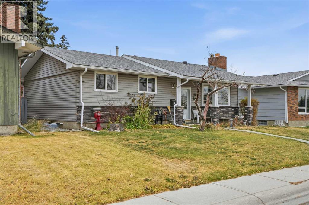 5202 Whitestone Road Ne, Calgary, Alberta  T1Y 1T6 - Photo 3 - A2264079