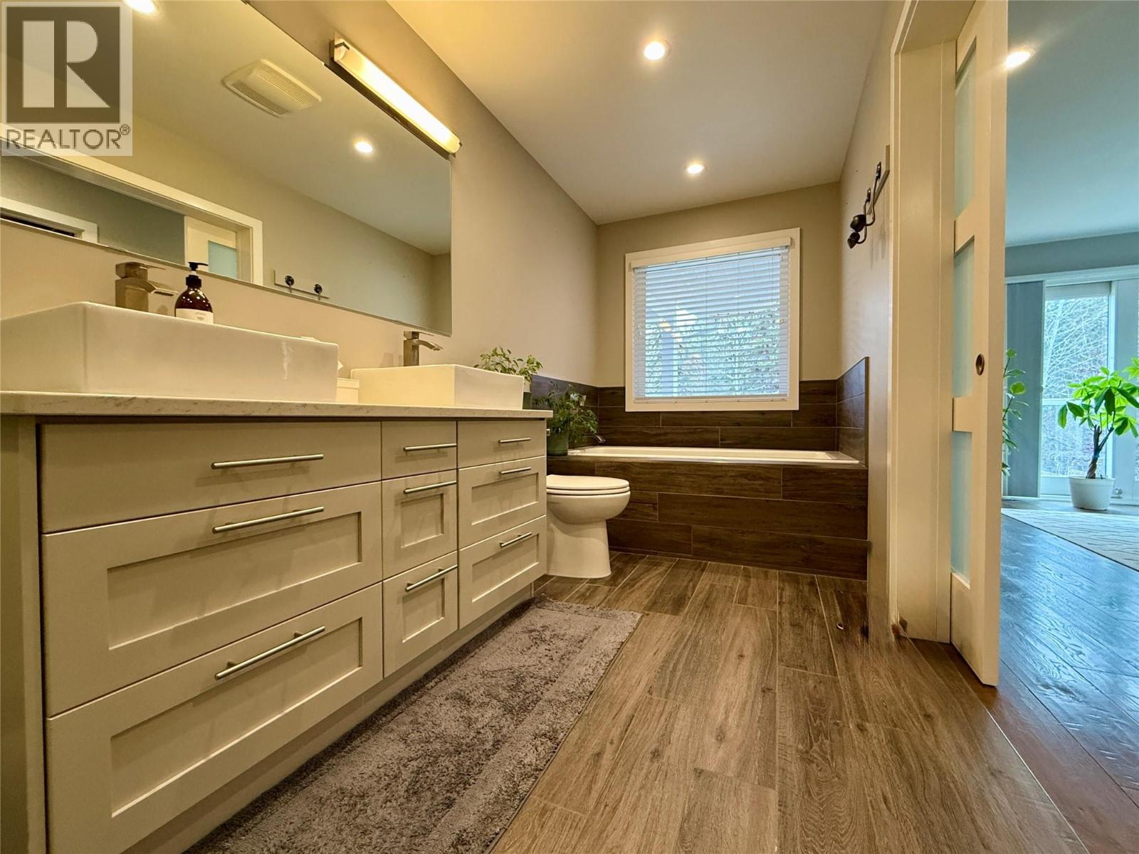 600 34th Avenue S, Cranbrook, British Columbia  V1C 6L9 - Photo 36 - 10366812