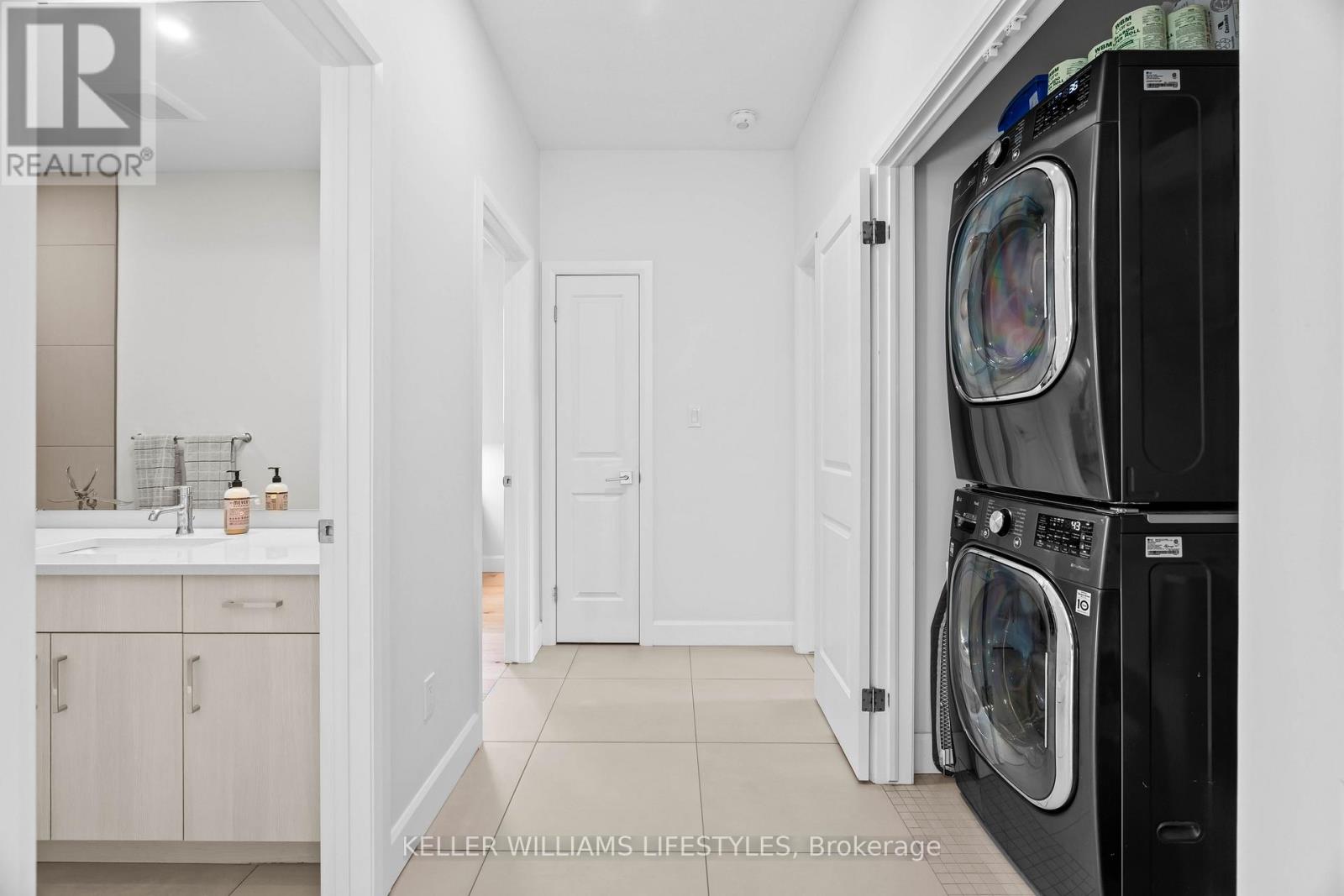 31 - 159 Collins Way, Strathroy-Caradoc, Ontario  N7G 0G8 - Photo 25 - X12552036