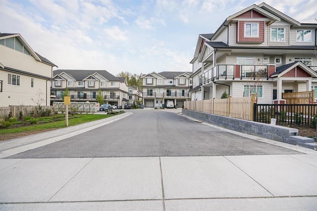 29 13898 64 Avenue, Surrey, British Columbia  V3W 1L6 - Photo 3 - R3067877