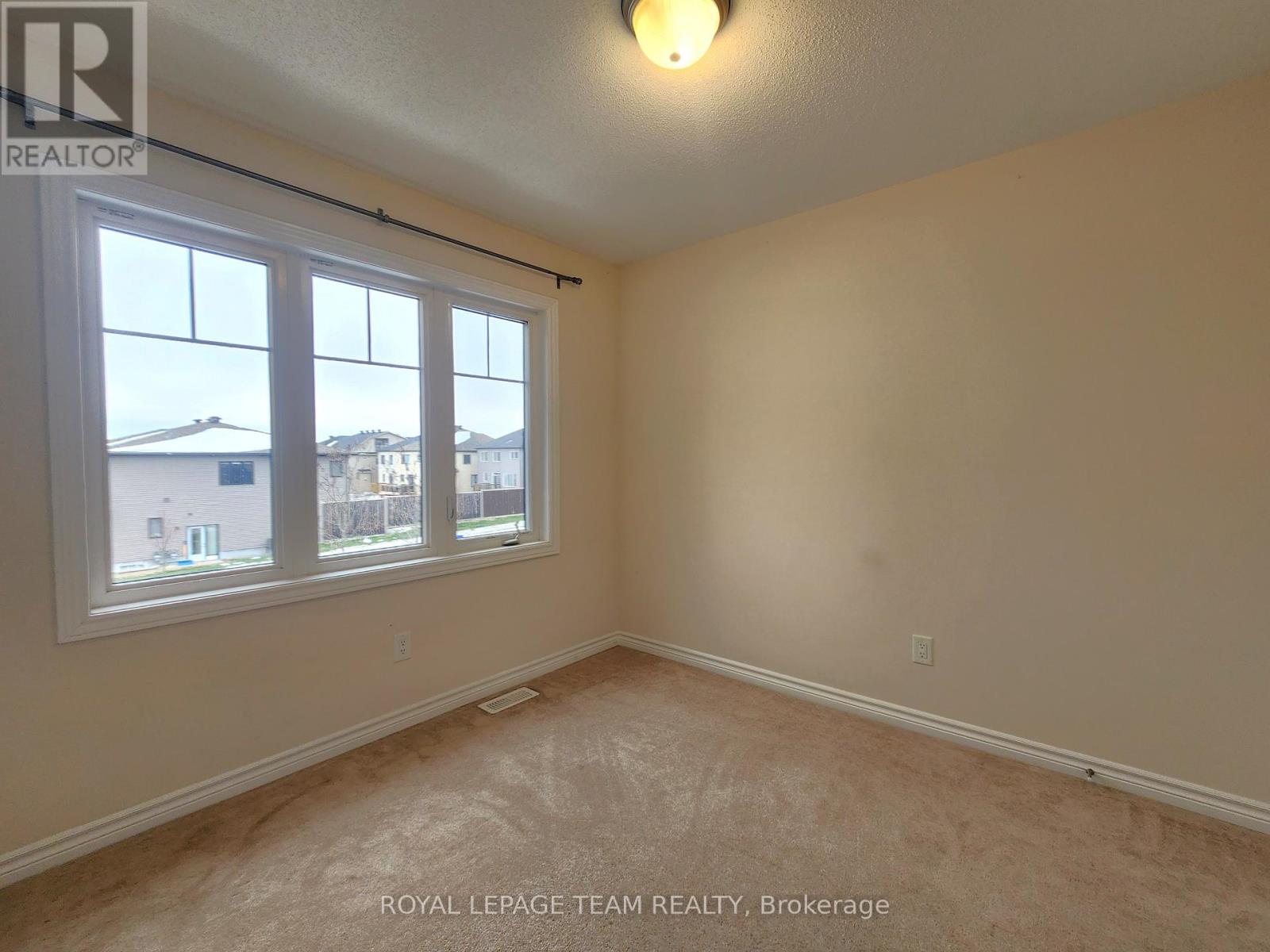 209 Hartsmere Drive, Ottawa, Ontario  K2S 0X8 - Photo 19 - X12552020